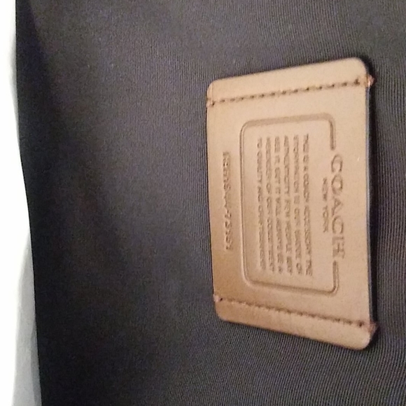 COACH || CROCODILE 🐊 MEN'S LUXURY POUCH - Picture 8 of 8